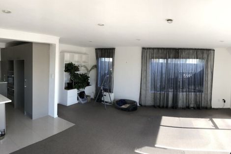 Photo of property in 6a Vincent Road, Northcote Point, Auckland, 0627