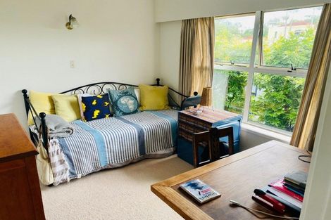 Photo of property in 1/70 Beresford Street, Bayswater, Auckland, 0622