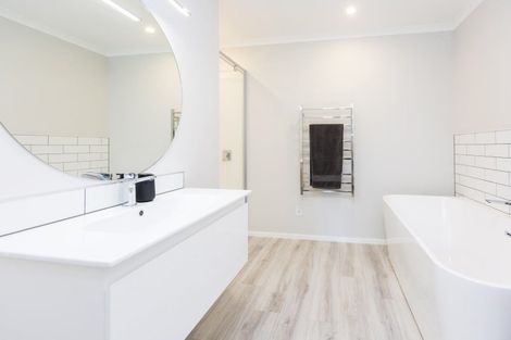 Photo of property in 80 Mawai Hakona Drive, Wallaceville, Upper Hutt, 5018