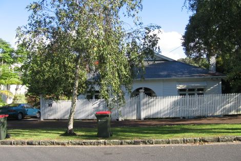 Photo of property in 5 Bella Vista Road, Herne Bay, Auckland, 1011