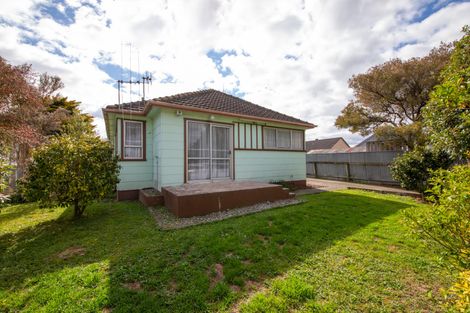 Photo of property in 71 Andrew Avenue, Roslyn, Palmerston North, 4414