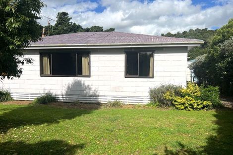 Photo of property in 15 Whio Street, Pongaroa, 4991