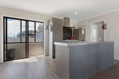 Photo of property in 618a Pukehina Parade, Pukehina, Te Puke, 3189