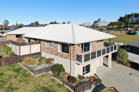 Photo of property in 15 Grove Avenue, Weston, Oamaru, 9401