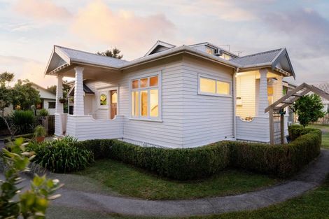 Photo of property in 39 Te Aroha Street, Hamilton East, Hamilton, 3216
