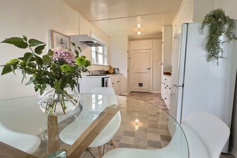 Photo of property in 3 Toro Street, Durie Hill, Whanganui, 4500