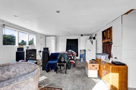 Photo of property in 93 Omata Road, Marfell, New Plymouth, 4310