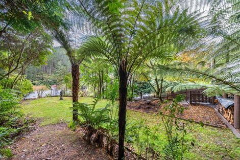 Photo of property in 32 Elmslie Road, Pinehaven, Upper Hutt, 5019