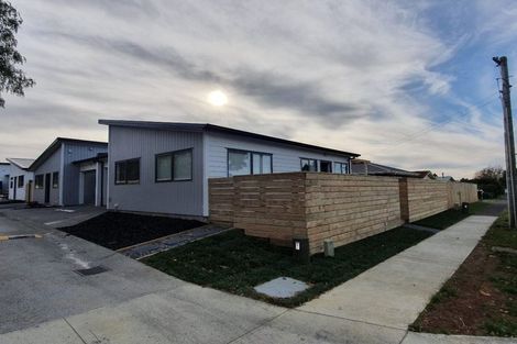 Photo of property in 61c Wellington Street, Pukekohe, 2120