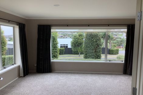 Photo of property in 1 Aufidius Place, Pukekohe, 2120
