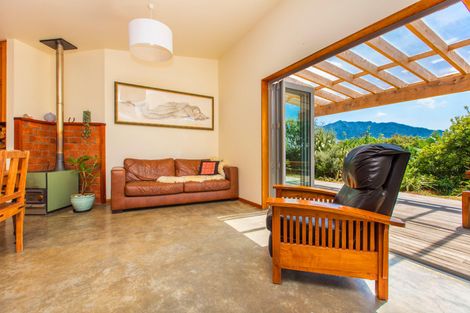 Photo of property in 1046 Te Hutewai Road, Raglan, 3296