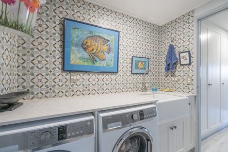 Photo of property in 103 Centennial Drive, Whitianga, 3510