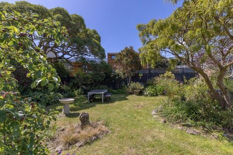 Photo of property in 11 Whanake Street, Titahi Bay, Porirua, 5022