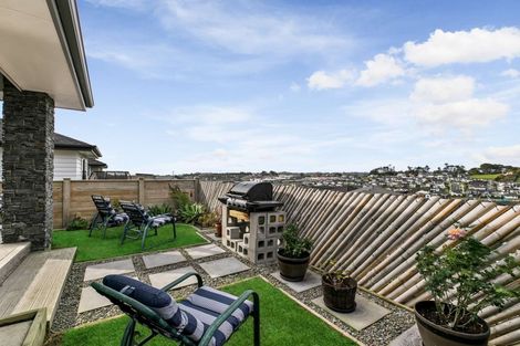 Photo of property in 24 Manuel Road, Silverdale, 0932