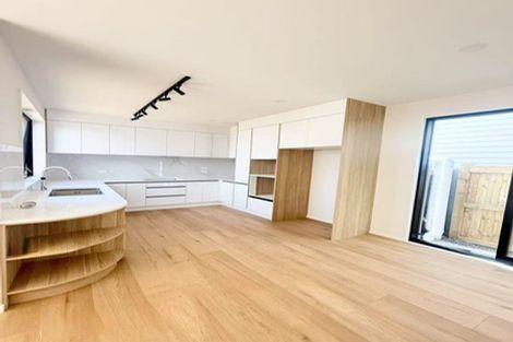 Photo of property in 23 Dianne Louise Drive, Half Moon Bay, Auckland, 2012