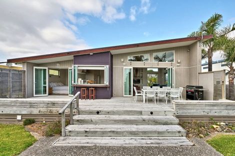 Photo of property in 156 Sands Crescent, Matarangi, Whitianga, 3592