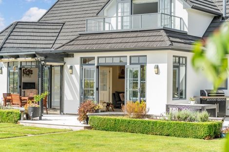 Photo of property in 30 Emerald Hill Drive, Birchville, Upper Hutt, 5018