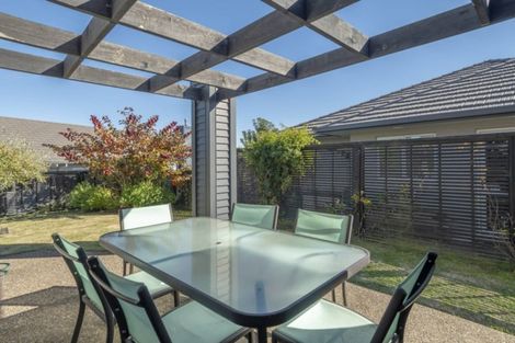 Photo of property in 30 Bridgewater Way, Pyes Pa, Tauranga, 3112