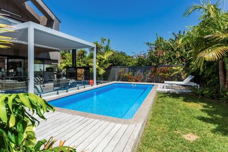 Photo of property in 11 Cheltenham Road, Devonport, Auckland, 0624