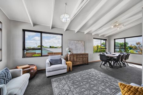 Photo of property in 7 Green Lane, Hawera, 4610