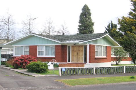 Photo of property in 84 Mears Road, St Andrews, Hamilton, 3200