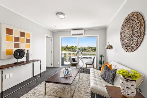 Photo of property in 147 Browns Bay Road, Browns Bay, Auckland, 0630