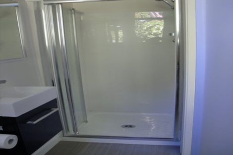 Photo of property in 26 Rangiora Avenue, Kaiwharawhara, Wellington, 6035