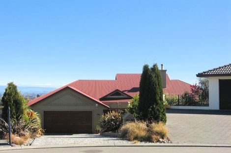 Photo of property in 4 Hikanui Place, Havelock North, 4130