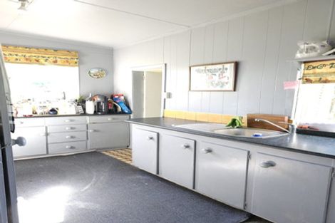 Photo of property in 156 Arapaepae Road, Levin, 5510