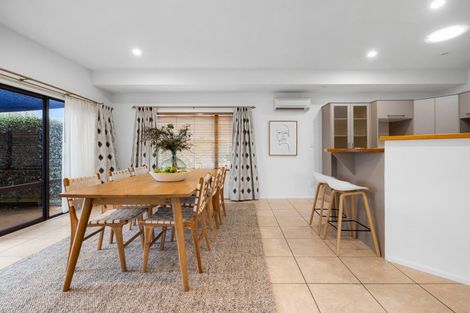 Photo of property in 1 Russell Robertson Drive, Havelock North, 4130