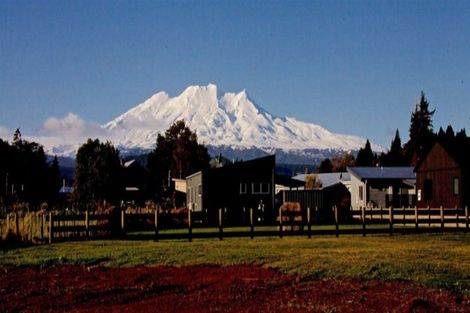 Photo of property in 30 Snowmass Drive, Ohakune, 4625