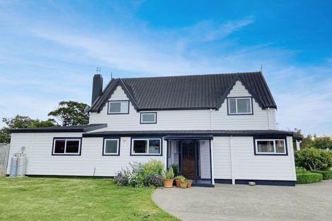 Photo of property in 3 Maclaurin Street, Dannevirke, 4930
