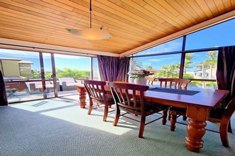 Photo of property in 1/11 Faulkner Road, Northcote Point, Auckland, 0627