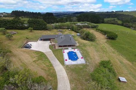 Photo of property in 1435 Old North Road, Helensville, 0875