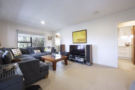 Photo of property in 23 Moire Road, Massey, Auckland, 0614