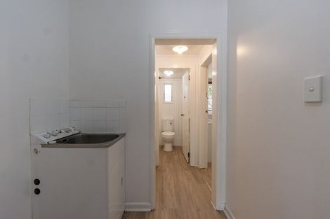 Photo of property in 92 Te Aroha Street, Hamilton East, Hamilton, 3216