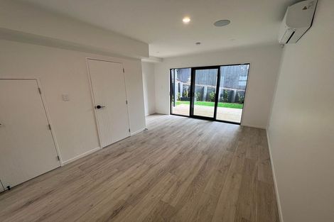 Photo of property in 8/13 Grove Lane, Pakuranga, Auckland, 2010