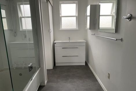 Photo of property in 15 Botanical Road, Takaro, Palmerston North, 4412