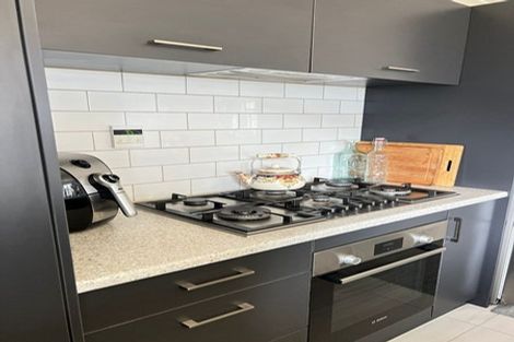 Photo of property in 8 Brindle Way, Newlands, Wellington, 6037