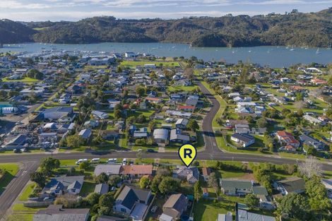 Photo of property in 28 Cook Drive, Whitianga, 3510