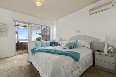 Photo of property in 11 Rangitoto View Road, Cockle Bay, Auckland, 2014