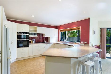 Photo of property in 10 Tararua Crescent, Otaki, 5512