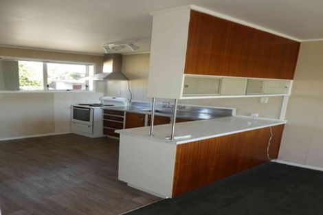 Photo of property in 4/48 Mcleod Road, Henderson, Auckland, 0612