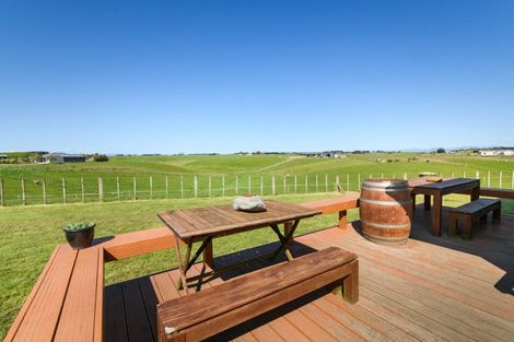 Photo of property in 106 Cemetery Road, Sanson, Palmerston North, 4479