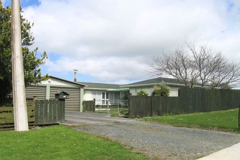 Photo of property in 61 Gorge Road, Maungaturoto, 0520