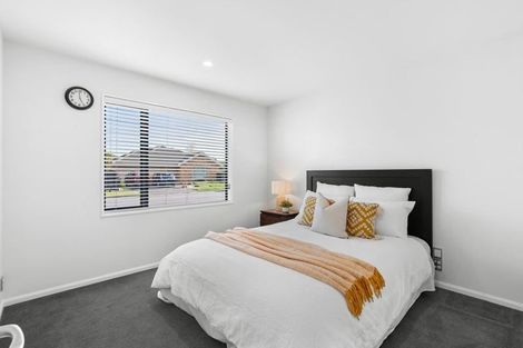 Photo of property in 2 Burbank Drive, Aidanfield, Christchurch, 8025