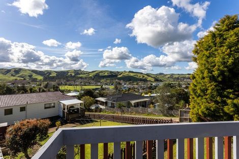 Photo of property in 13 Rautawhiri Road, Helensville, 0800