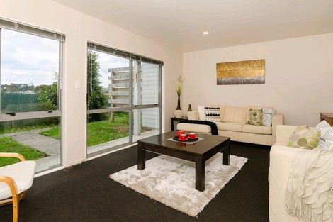 Photo of property in 25/3 Hulme Place, Henderson, Auckland, 0612