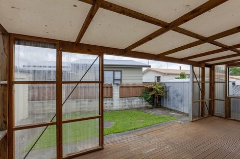 Photo of property in 6 Blundell Avenue, Waipukurau, 4200