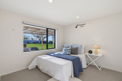 Photo of property in 7 Willowside Place, Amberley, 7410